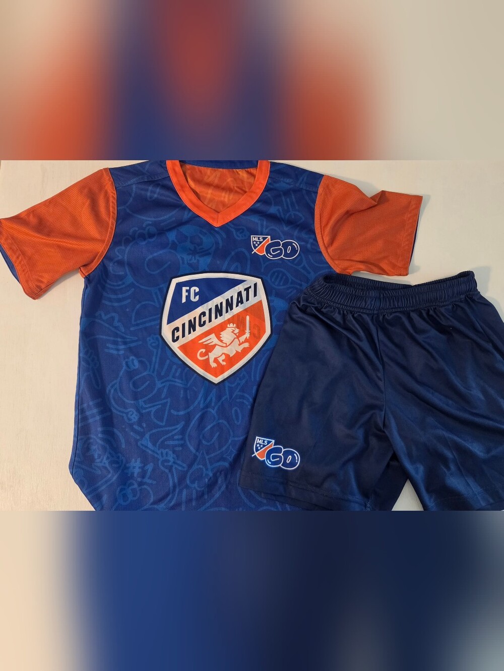 FC Cincinnati Kids Soccer Jersey and Shorts - Blue & Orange Reversible YLarge